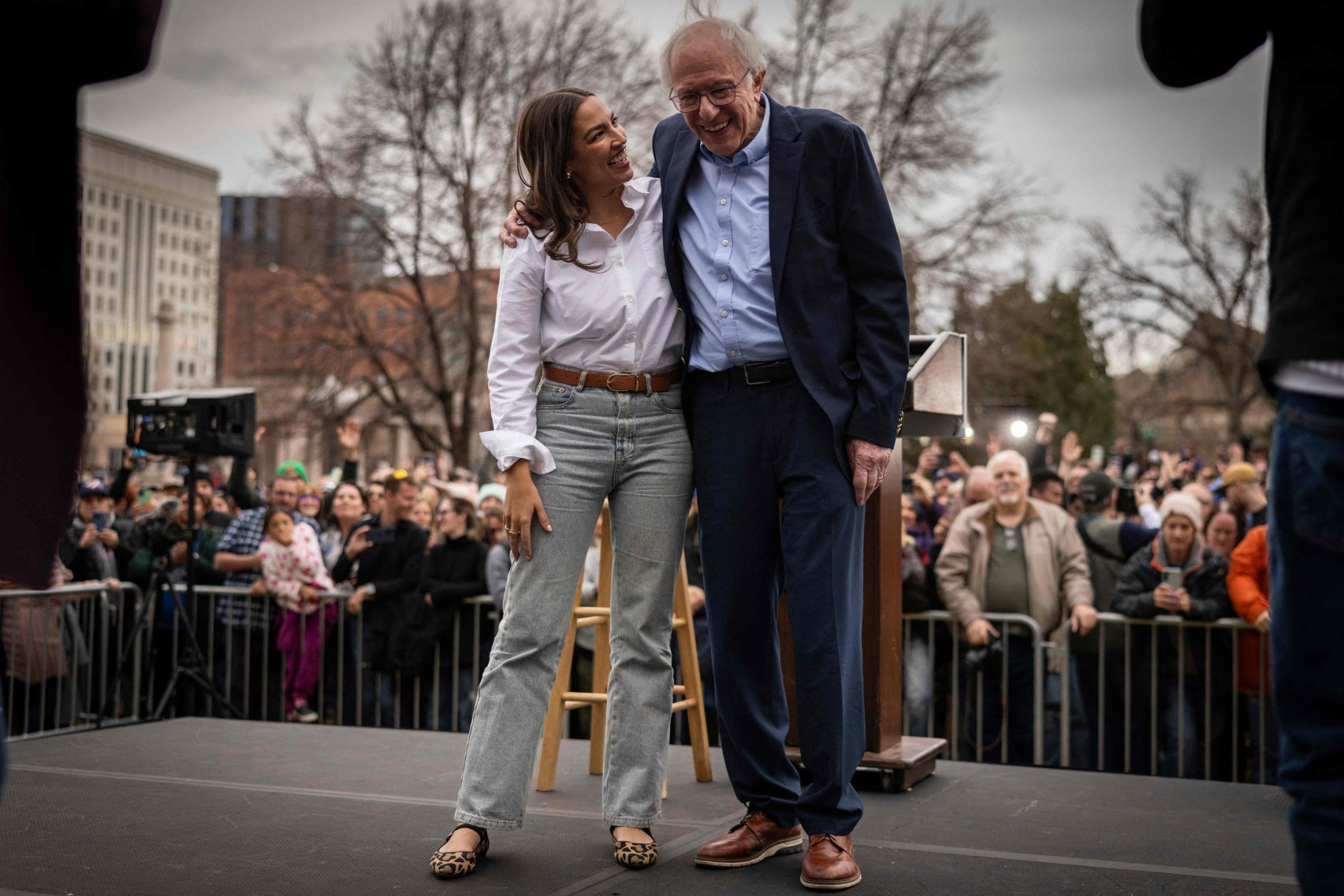 Bernie Sanders chega aos 85 mais distante da Casa Branca e mais influente do que nunca no Partido Democrata