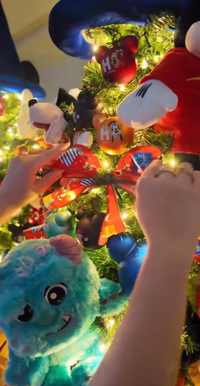 Christmas decoration at Larissa Manoela and André Luiz Frambach — Photo: Reproduction/Instagram
