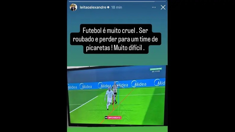 Alexandre Leitão foi as redes sociais para declarar o inconformismo pelo gol anulado de Carlos Vinicius — Foto: Reprodução