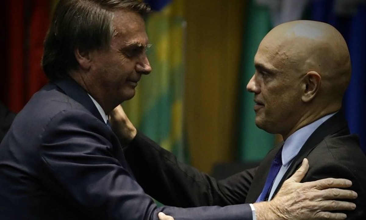 Xandão da Xequemate em Bolsonaro. #xandaomito #alexandredemorais #tse