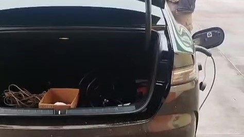 Carro elétrico fornece energia para cartório eleitoral no Paraná após queda de luz