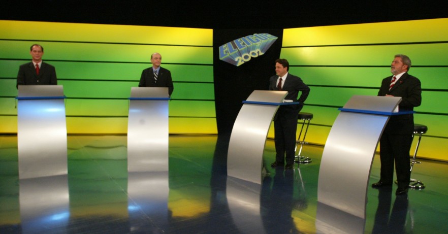 Debate: Ciro Gomes, José Serra, Anthony Garotinho e Lula na Globo — Foto: Marcelo Sayão/Agência O GLOBO