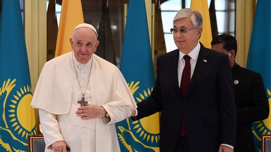 No Cazaquistão, Papa Francisco defende diplomacia e chama guerra na Ucrânia de 'insensata'