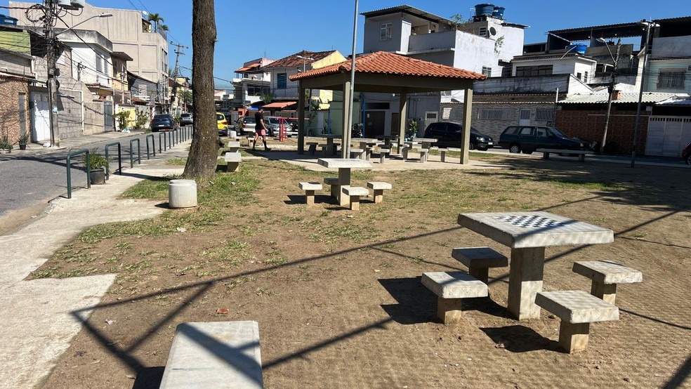 Praça África do Sul, na Taquara: bem avaliada, mas sem lixeiras — Foto: Divulgação