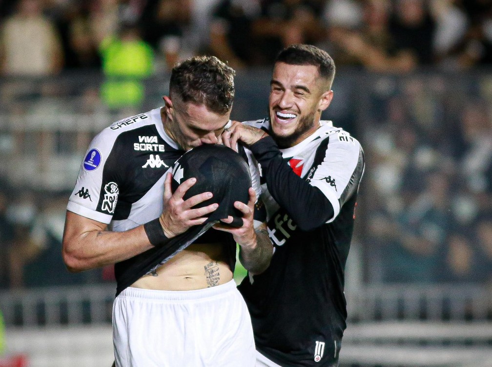Vegetti e Coutinho: dupla engrenou em 2025 — Foto: Matheus Lima/Vasco