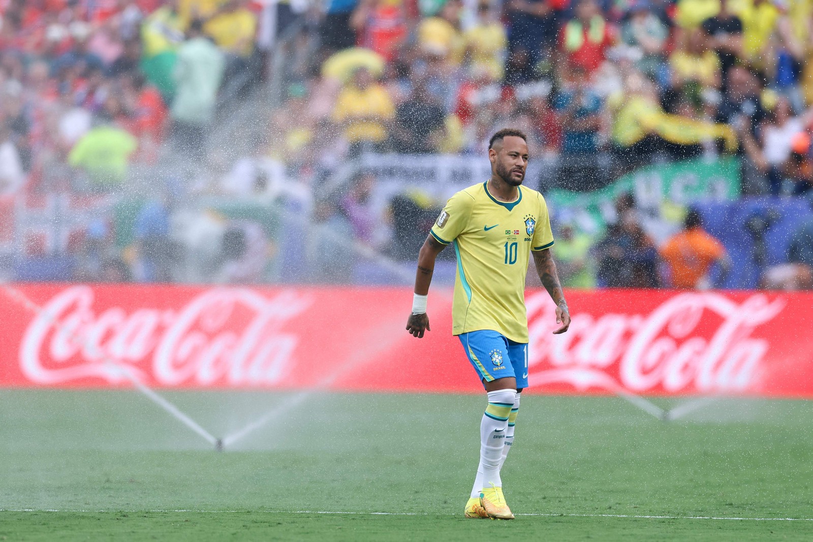 Neymar entra em campo no segundo tempo — Foto: Getty Images via AFP