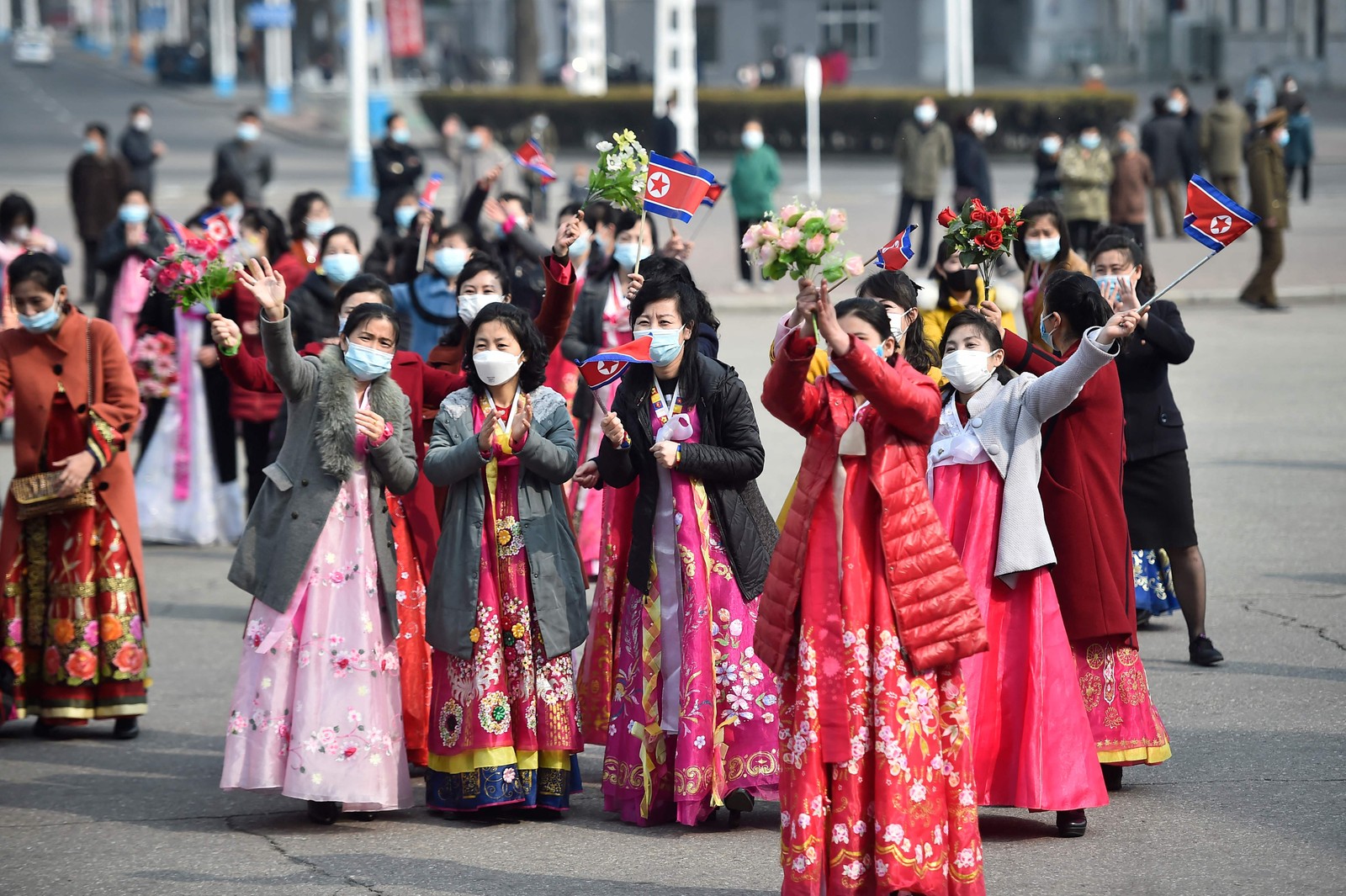 Evento pelo Dia Internacional da Mulher, em 2023, na praça do Grande Teatro de Pyongyang, na Coreia do Norte. Kim Won Jin / AFP