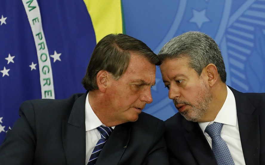 Jair Bolsonaro e Arthur Lira: unidos na ofensiva contra os institutos de pesquisa