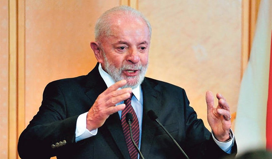 O presidente Lula ainda mantém no governo ministros que entraram na lista de possíveis demissões: “frituras” no dia a dia