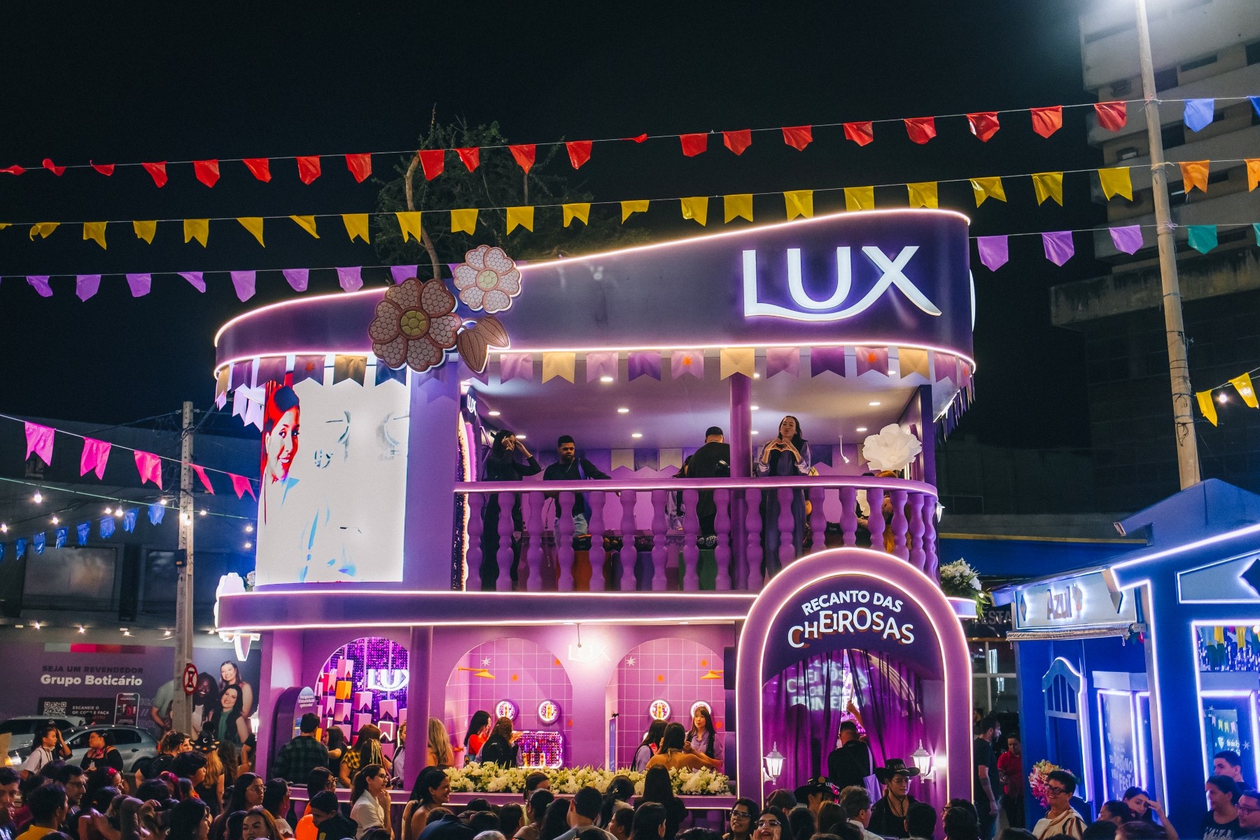 LUX amplia presença em festas de São João