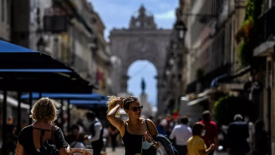 Brasileiros trocam Miami por Lisboa como destino de compras