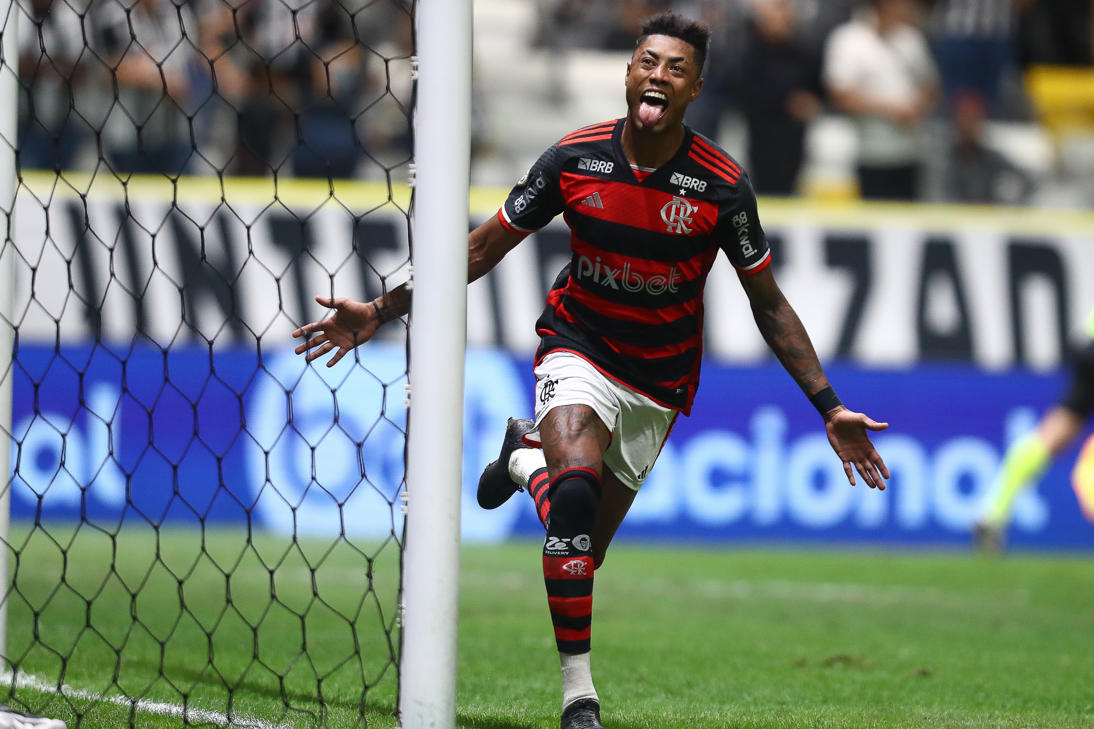 Flamengo se posiciona sobre investigação de Bruno Henrique: 'total suporte ao atleta'