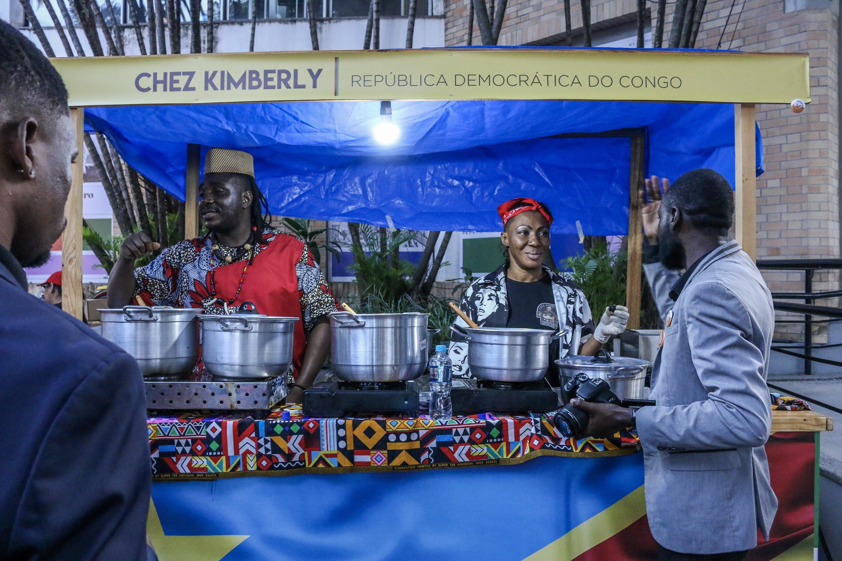 No clima de Copa do Mundo, Sesc Tijuca vira encontro de culturas com comidas, música e oficinas gratuitas