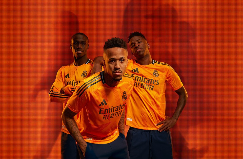 Os brasileiros Vini Jr e Éder Militão fizeram parte da campanha lançamento do segundo uniforme do Real Madrid — Foto: Divulgação/Real Madrid