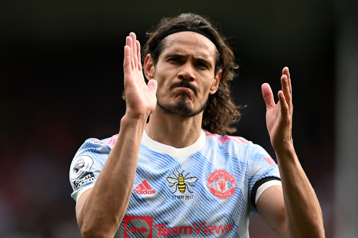 Cavani está perto de fechar com Valencia, diz jornal