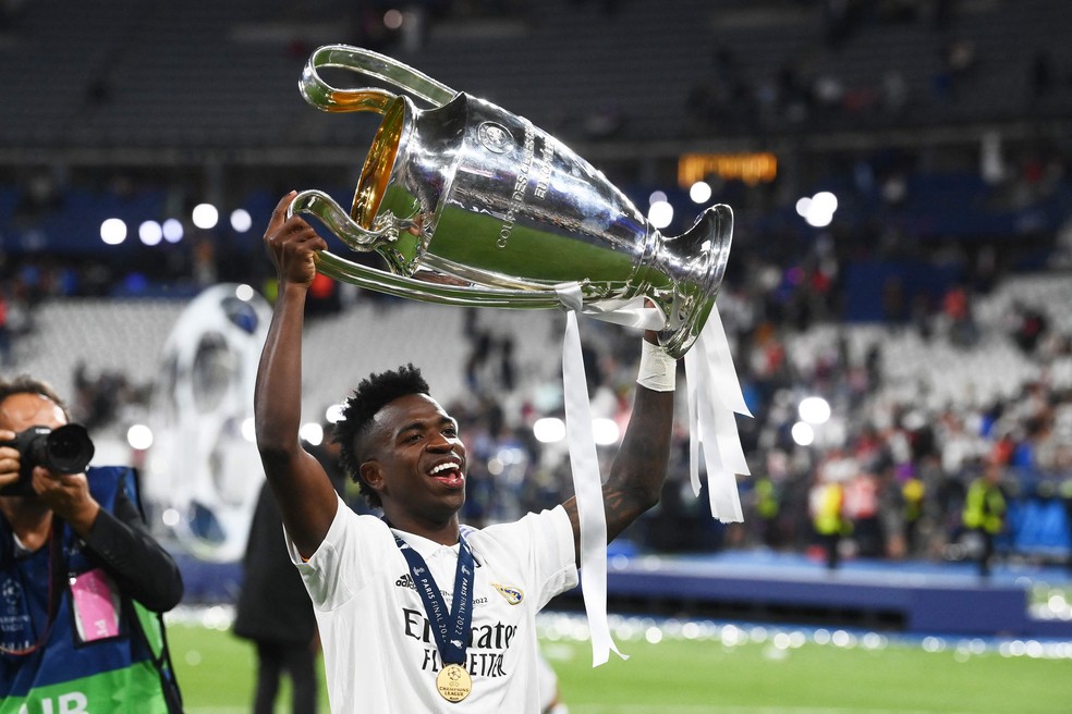 Vini Jr vence Bola de Ouro do Mundial após título com Real Madrid -  Superesportes