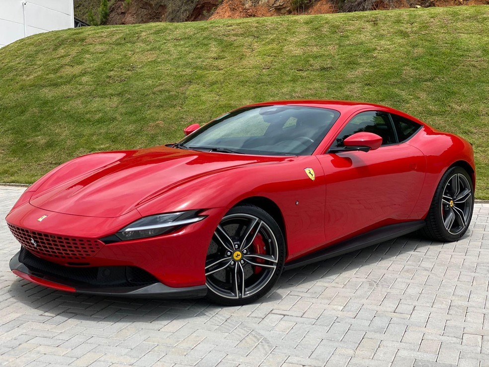 Ferrari modelo Roma — Foto: Reprodução / X
