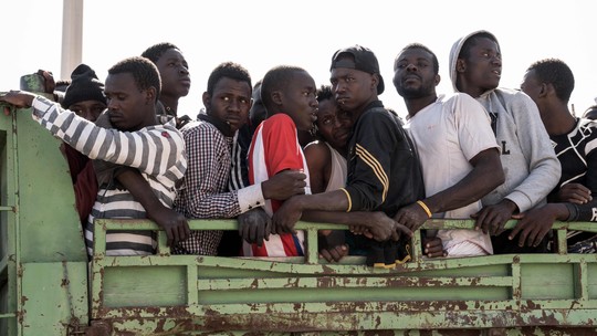 Migrantes na Líbia são submetidos à escravidão sexual, denuncia ONU