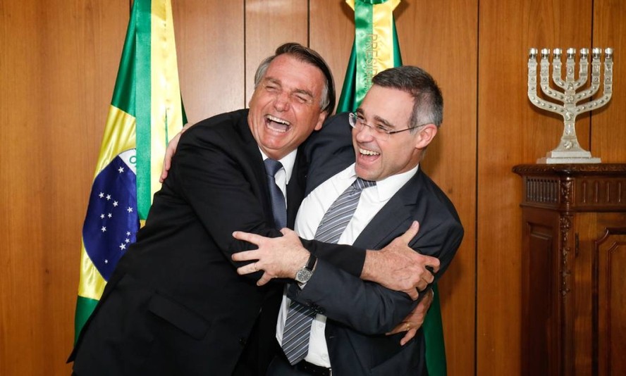 Bolsonaro indicou André Mendonça para o STF em 2021