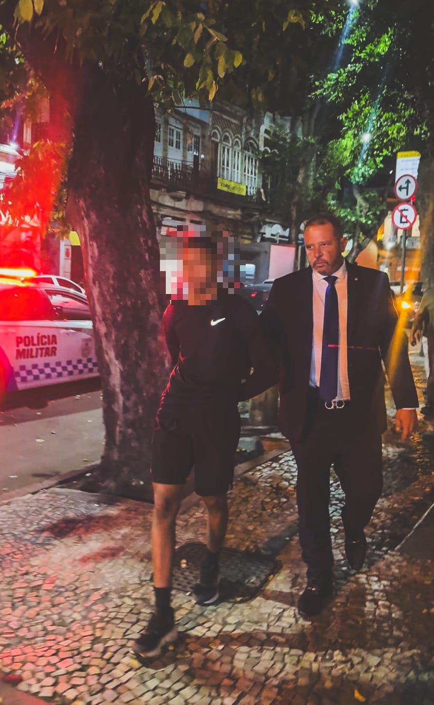Deputado, vice-presidente da Alerj, é assaltado e apreende menor no Centro do Rio
