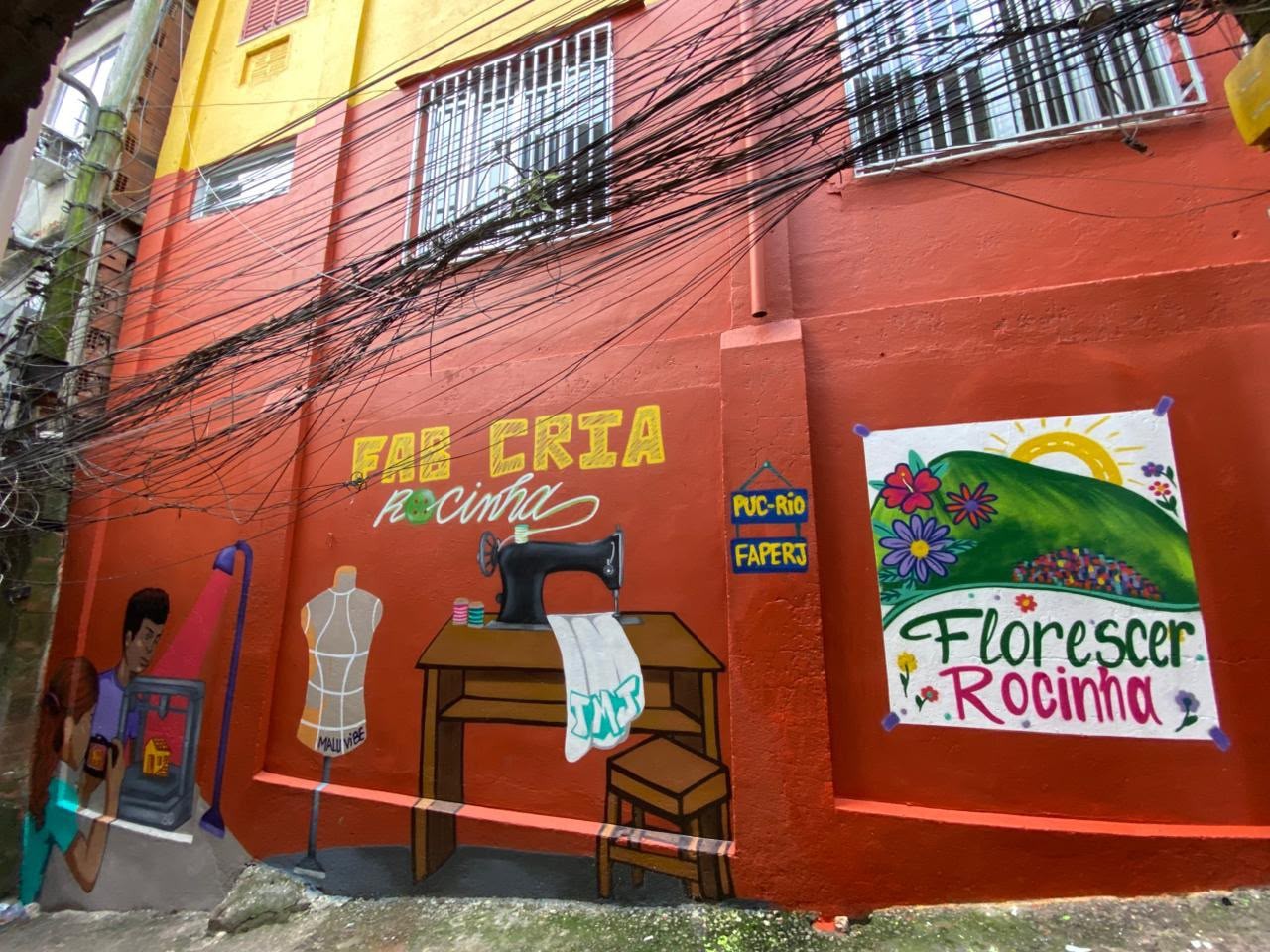 De skates de plástico reciclado a roupas reaproveitadas: projeto na Rocinha transforma resíduos em produtos e busca gerar renda