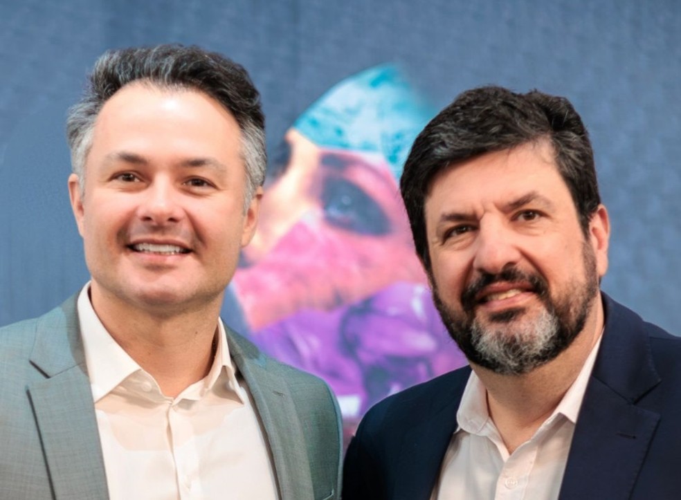 Os médicos Flavio Rezende e André Cavalcanti, da One Man Clinic, na Barra da Tijuca — Foto: Divulgação