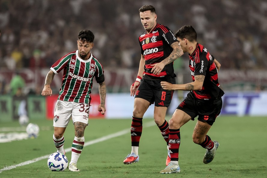 Fluminense x Flamengo pelo Brasileiro