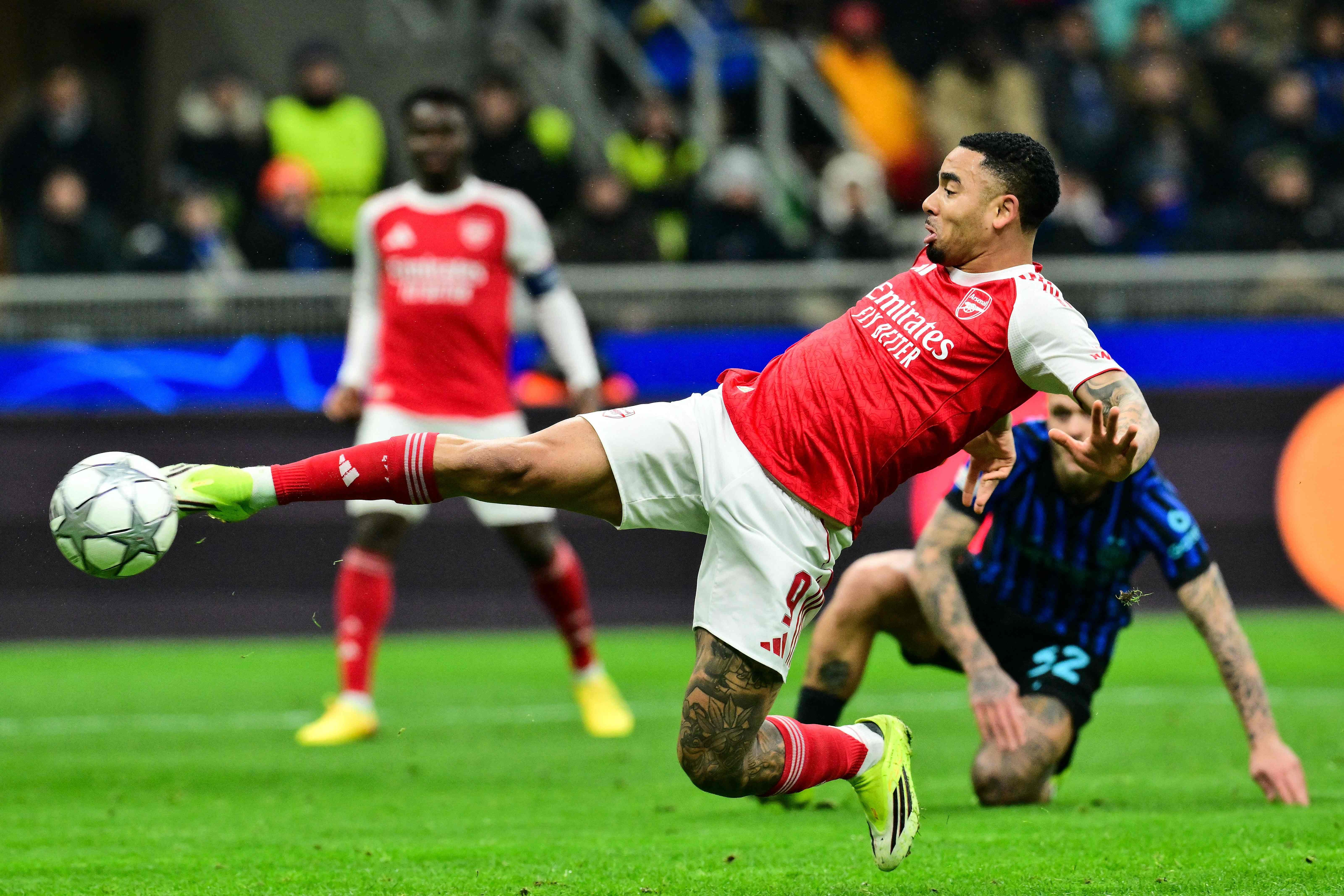 Gabriel Jesus mira marca histórica e pode superar Firmino e Ederson na Premier League; entenda