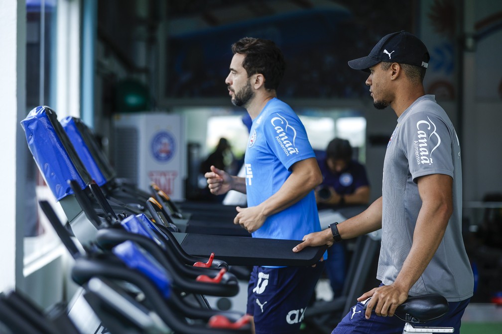 Everton Ribeiro em atividades no CT do Bahia — Foto: Rafael Rodrigues/Bahia