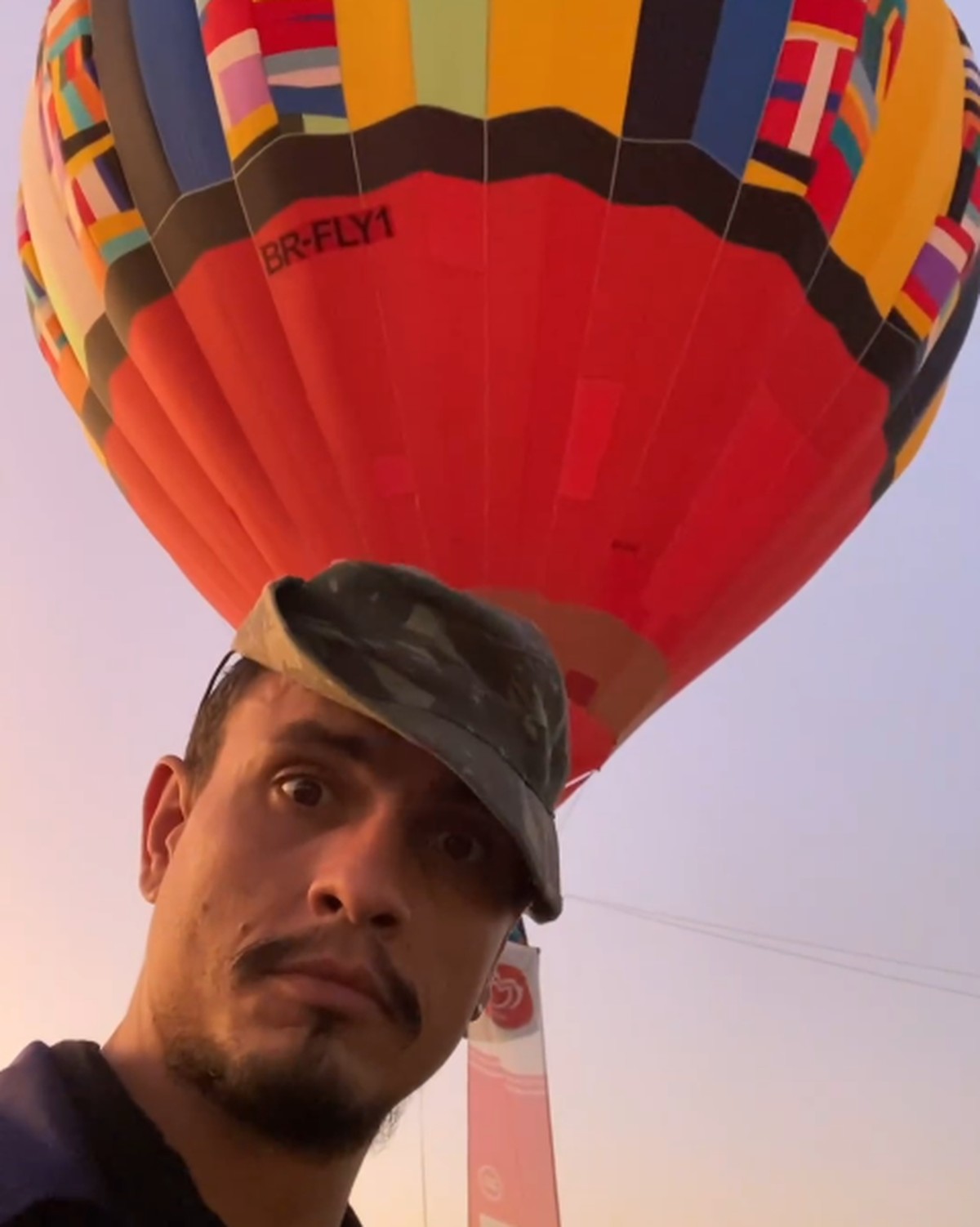 Especialista em voos de avião, balão e produtor cultural: quem é o ...