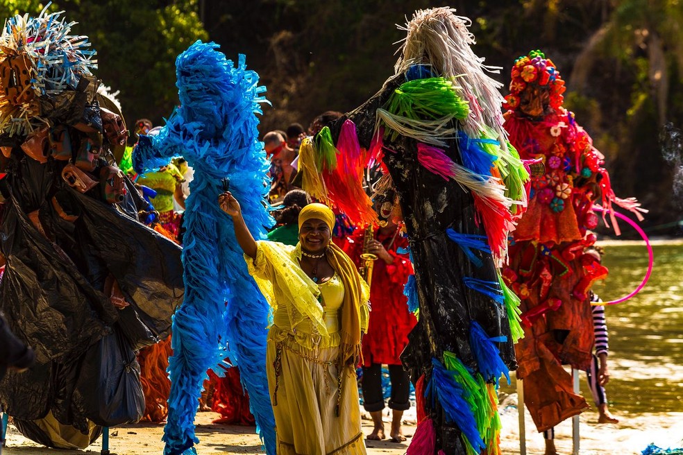 Encontro de Gigantes abre programação de domingo, no LivMundi — Foto: Divulgação