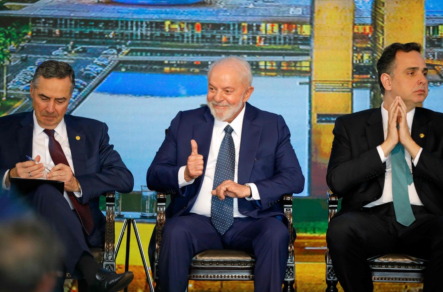 Barroso, Lula e Pacheco no evento Democracia Inabalada