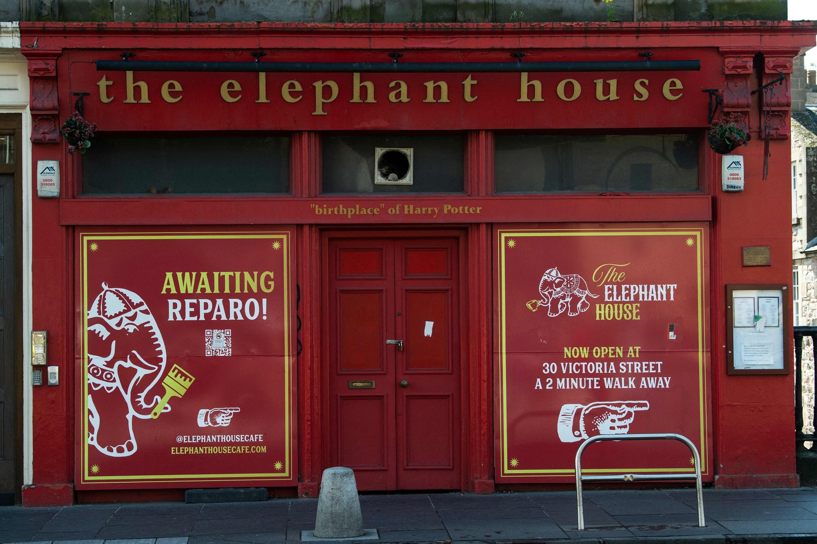 Outro ponto bastante visitado em Edimburgo é o café The Elephant House, onde J.K. Rowling escreveu algumas das histórias da saga 