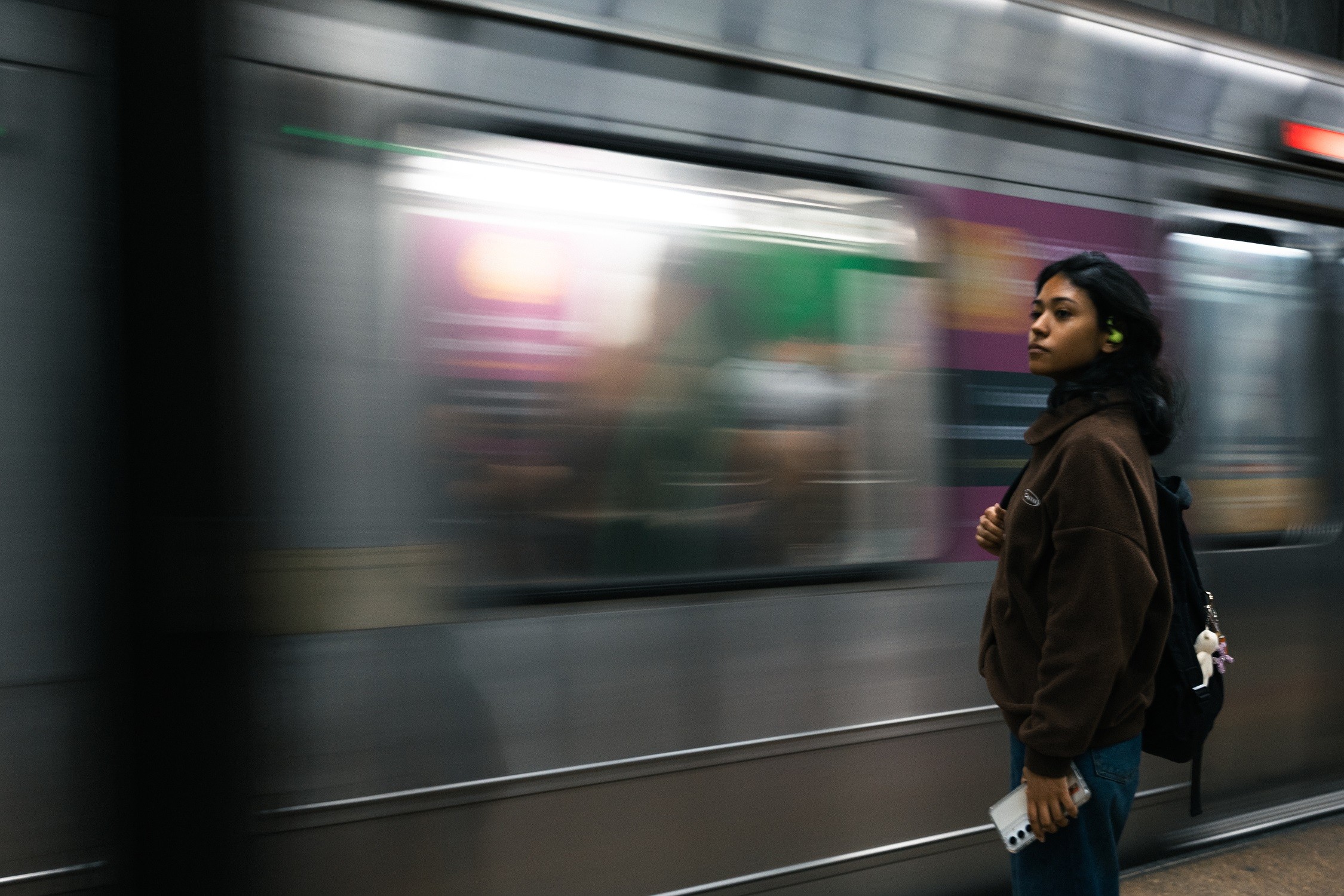 Vagão feminino 24h em trens e metrôs do Rio funciona? O GLOBO testa
