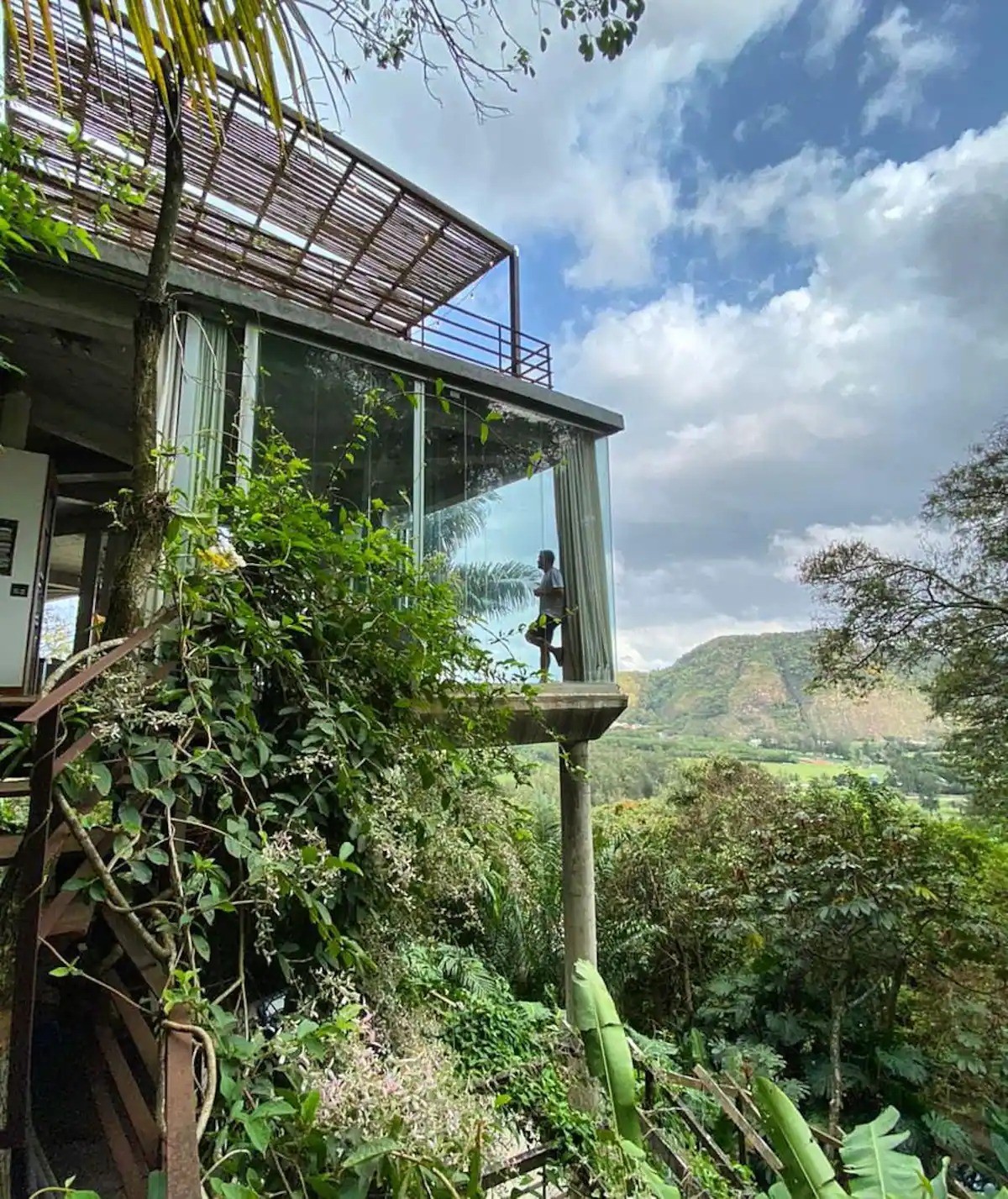 Casa fica no Itanhangá, na Zona Oeste do Rio — Foto: Reprodução/Airbnb