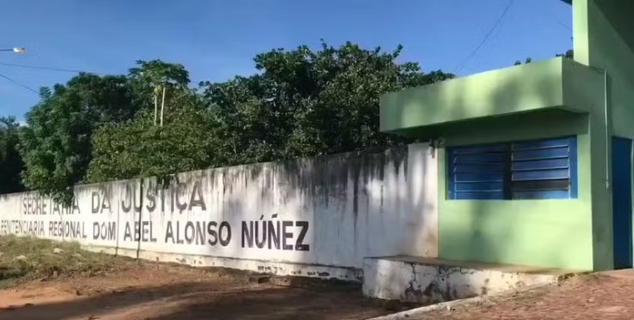 Penitenciária no Piauí registra fuga de 17 presos; veja fotos