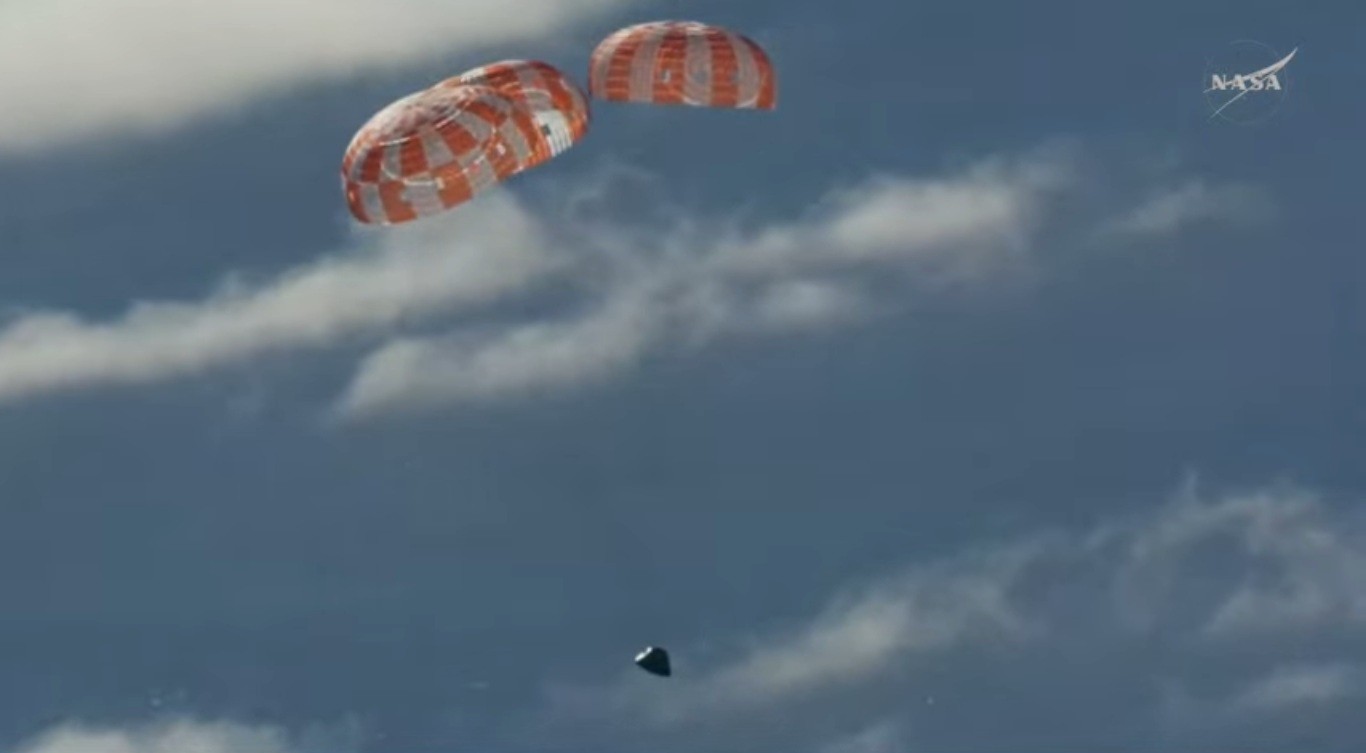 Artemis II conclui a mais importante viagem espacial tripulada em 5 décadas, em passo crucial para a exploração do cosmos