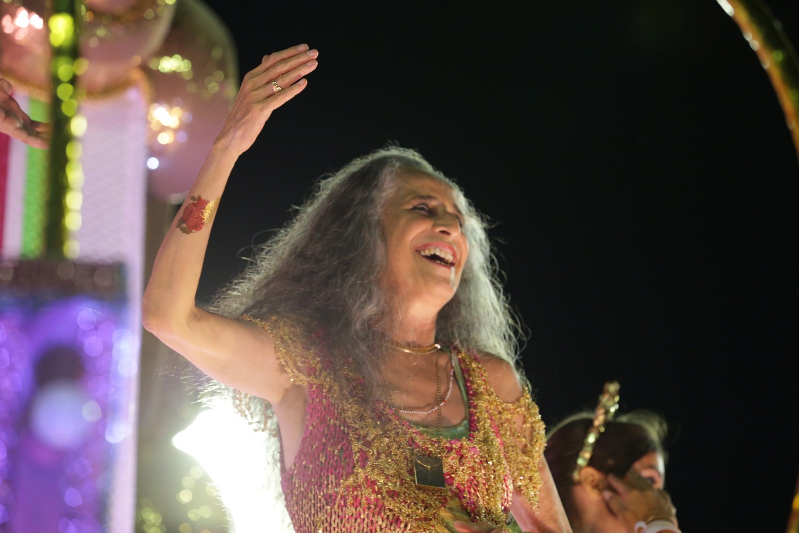 Maria Bethânia (Mangueira, em 2016) é uma das muitas personalidades nordestinas já homenageadas no carnaval do Rio, numa lista que tem de Dorival Caymmi a Ariano Suassuna e Ivete Sangalo