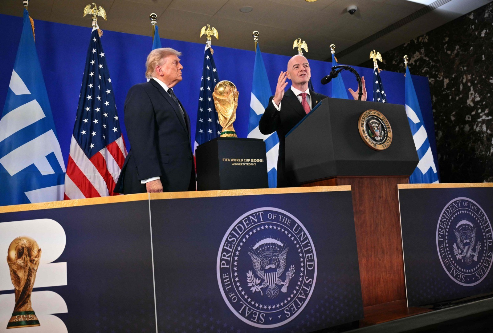 ‘Esta Copa não teria sido um sucesso tão incrível sem você’, diz Infantino a Trump