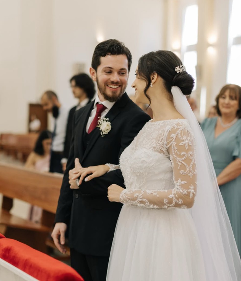 Casal se casou em março — Foto: Reprodução das redes sociais