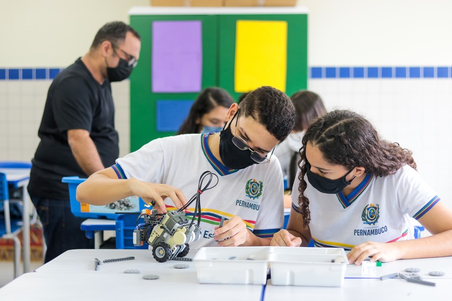 Estudantes no ensino integral do estado de Pernambuco