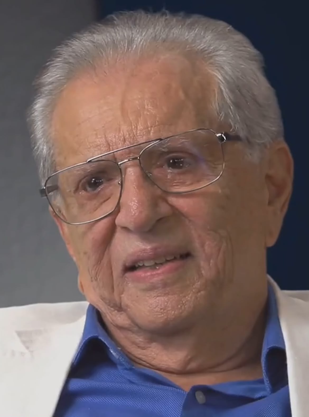 Carlos Alberto de Nóbrega apresenta melhora e cirurgia no coração é cancelada