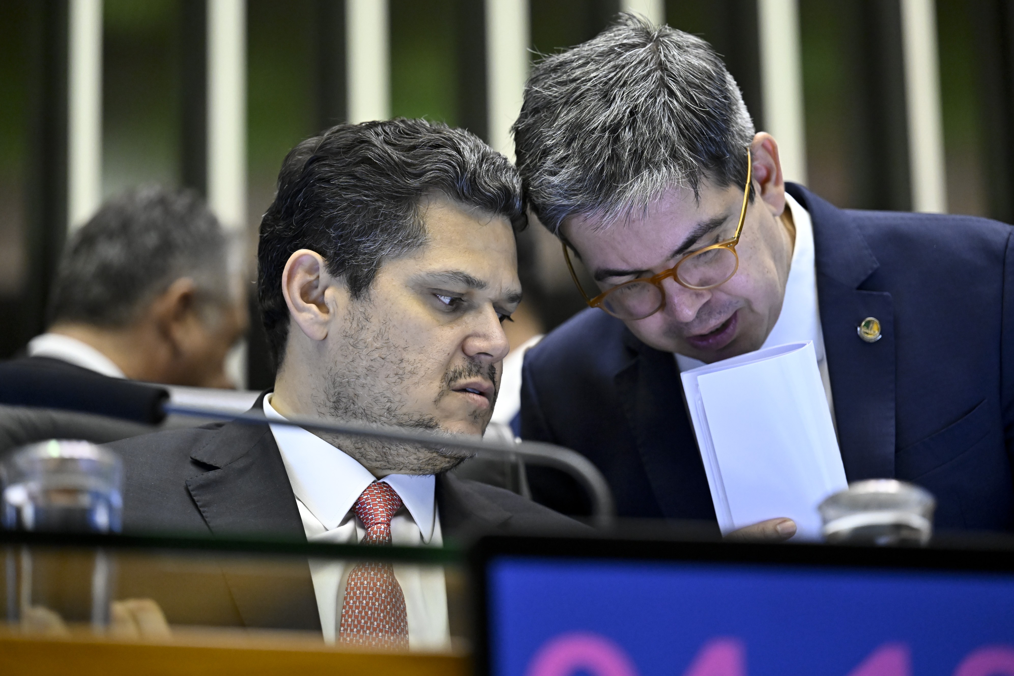 Após reunião com Haddad e Alcolumbre, Randolfe diz que prioridade é recuperar corte de despesas após Congresso rejeitar MP