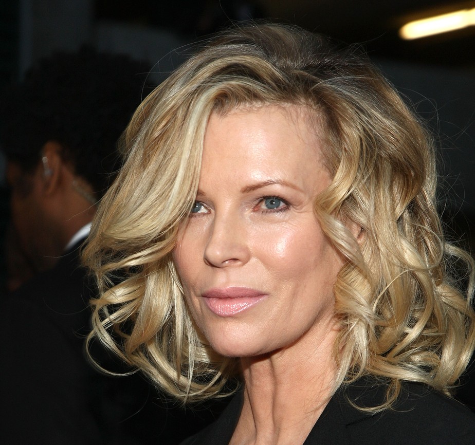 Agorafobia, divórcio de Baldwin, carreira musical frustrada: a vida de Kim  Basinger, atriz que chega aos 70 anos reclusa e longe dos holofotes