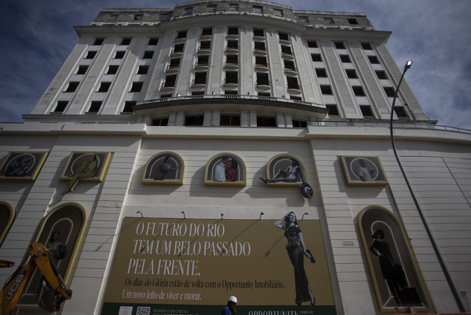 A fachada, tombada, permnecerá a mesma dos anos de glória — Foto: Marcia Foletto / Agência O Globo