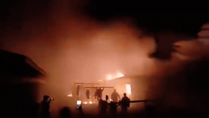 Incêndio em internato feminino no Quênia mata ao menos 16 estudantes e deixa dezenas de feridos; vídeo