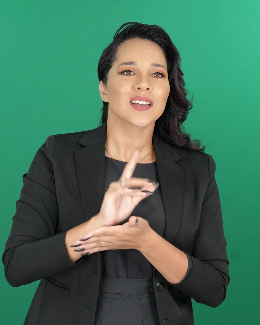 'Tentou tumultuar x 'humilhada por um governo inteiro': Secom rebate ...