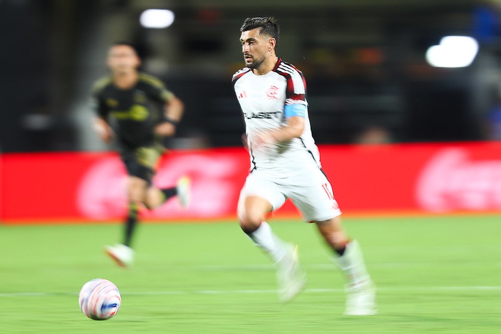 Arrascaeta contra o LA FC — Foto: Flamengo