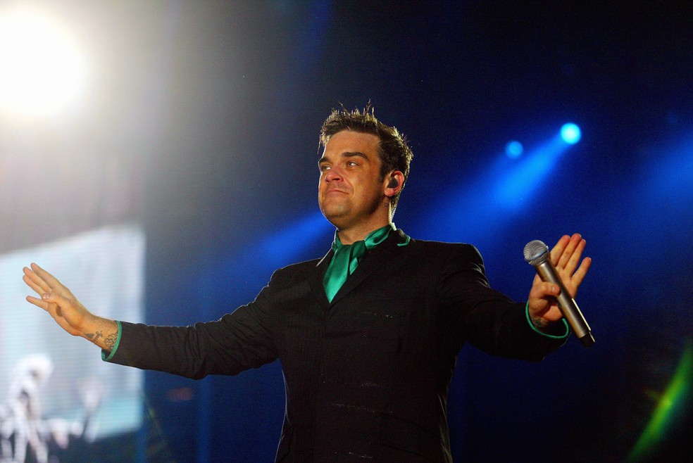 O cantor Robbie Williams, em 2006, em show na Praça da Apoteose (Rio de Janeiro) — Foto: Camilla Maia