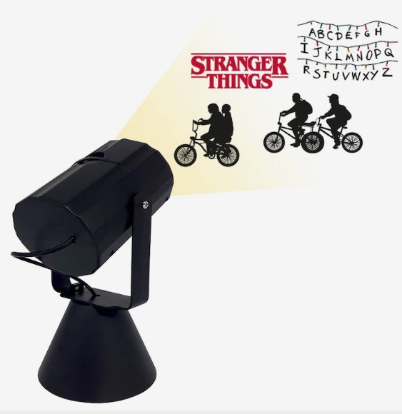 Luminária projetor Riachuelo — Foto: Reprodução 